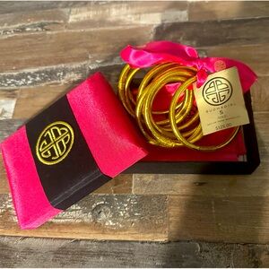 NWT Budha Girl Gold All Weather Bangles
